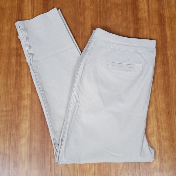 Chico's Slimming Pull on Button-Hem Tan Ankle Pants - 14 - Picture 7 of 10